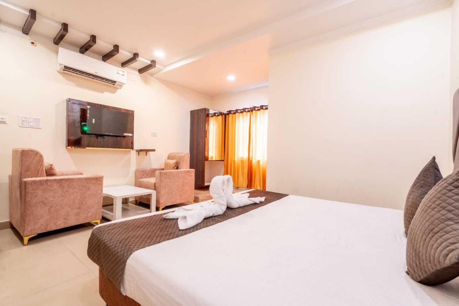 Oyo Surya Teja Residency Hotel Khammam Exterior photo